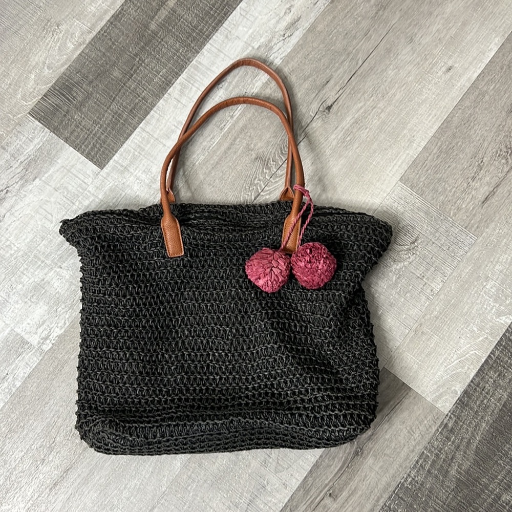 MeRoNa PaPEr 📄 ZiPPer PoMPoM beach lightweight BAG